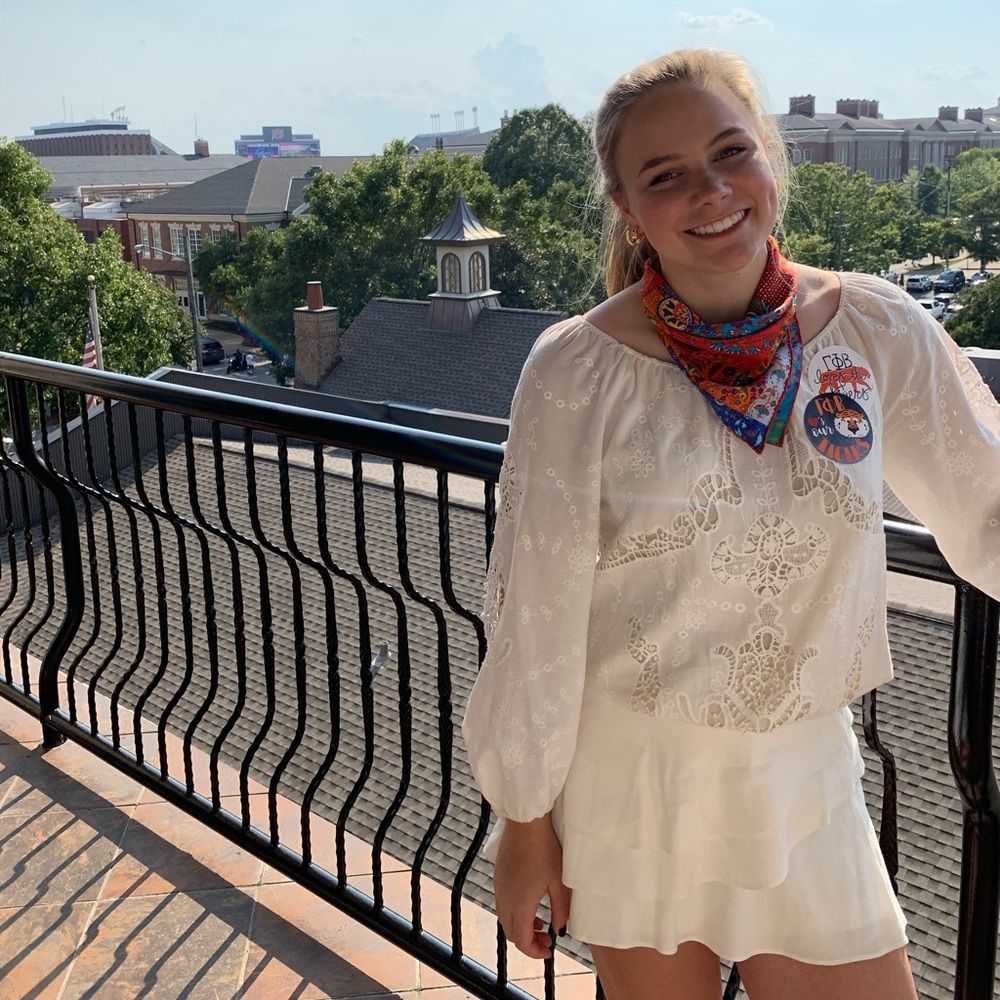 Meet your Posher, Lexi